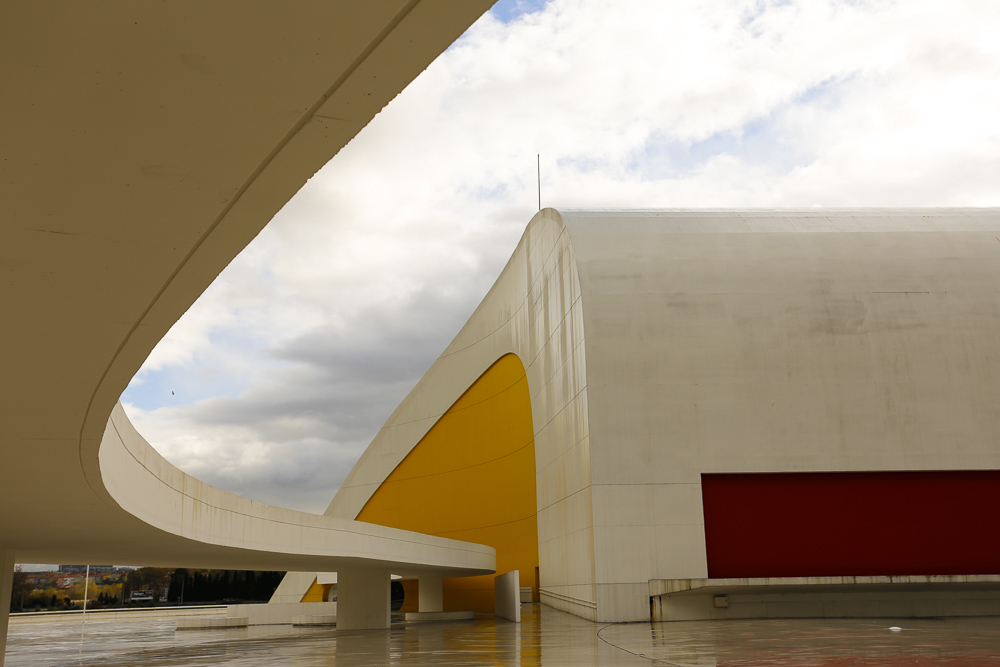 Centro Niemeyer. Auditorio.