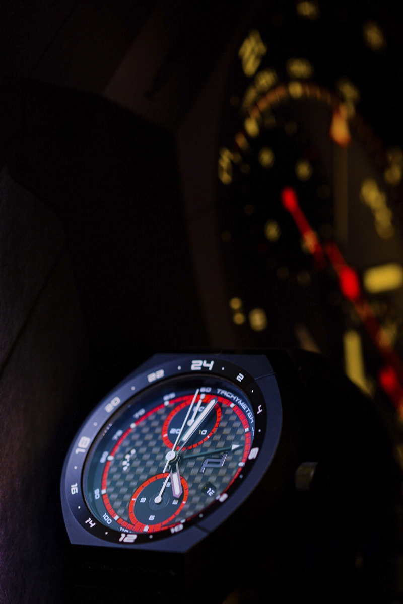 Porsche Design Monobloc Actuator Edición Especial. Fotografía emulando la noche de las 24 Horas de Le Mans.
